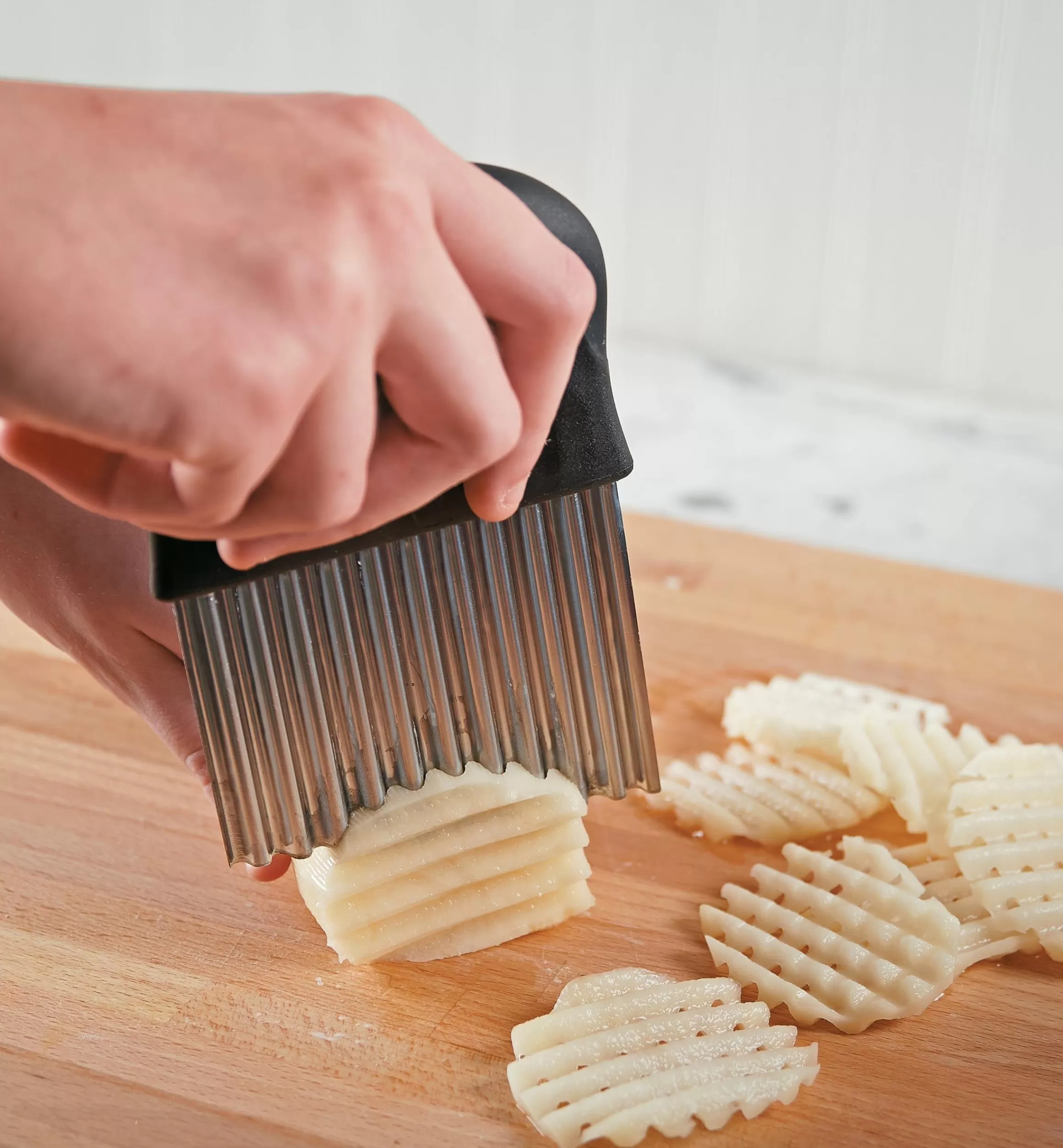 Lee Valley Crinkle Cutter