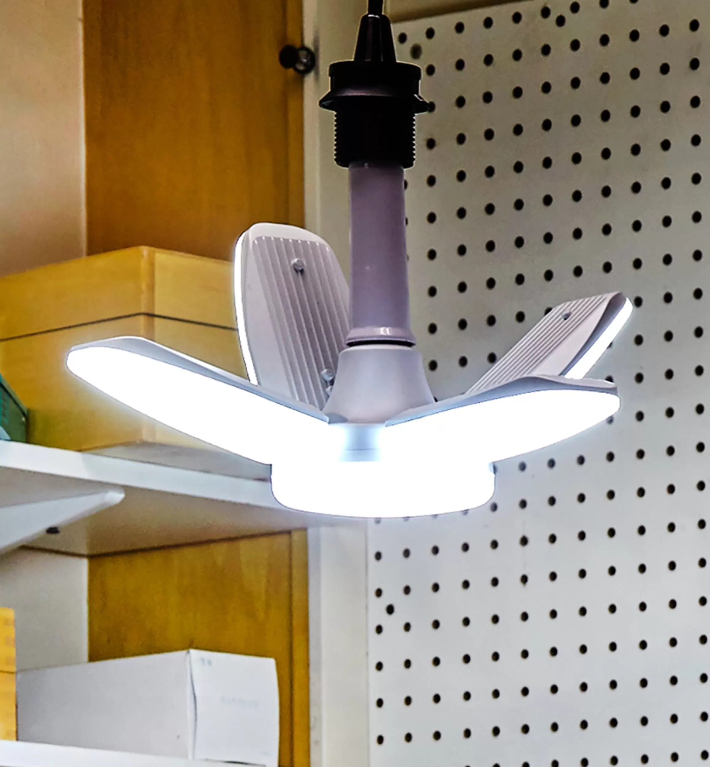 Lee Valley Directional LED Ceiling Light