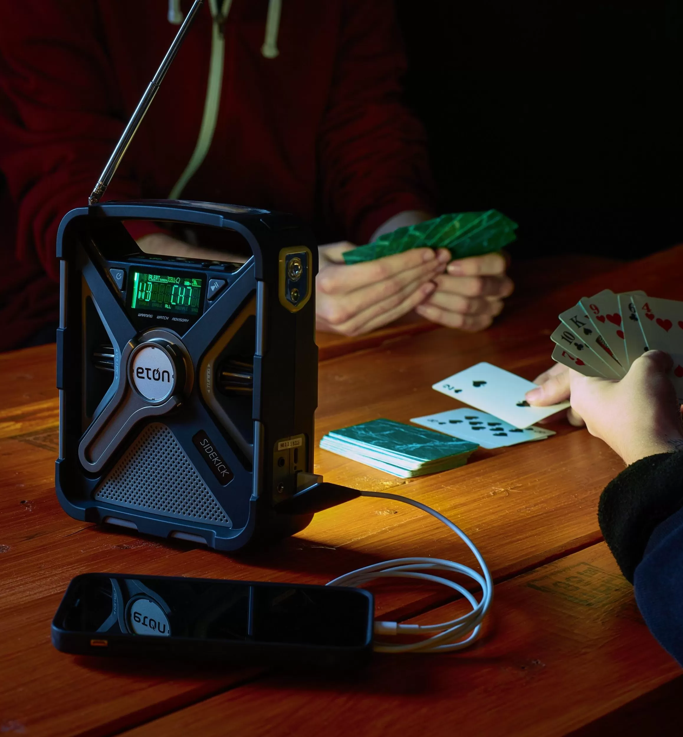 Lee Valley Eton Bluetooth Emergency Weather Radio