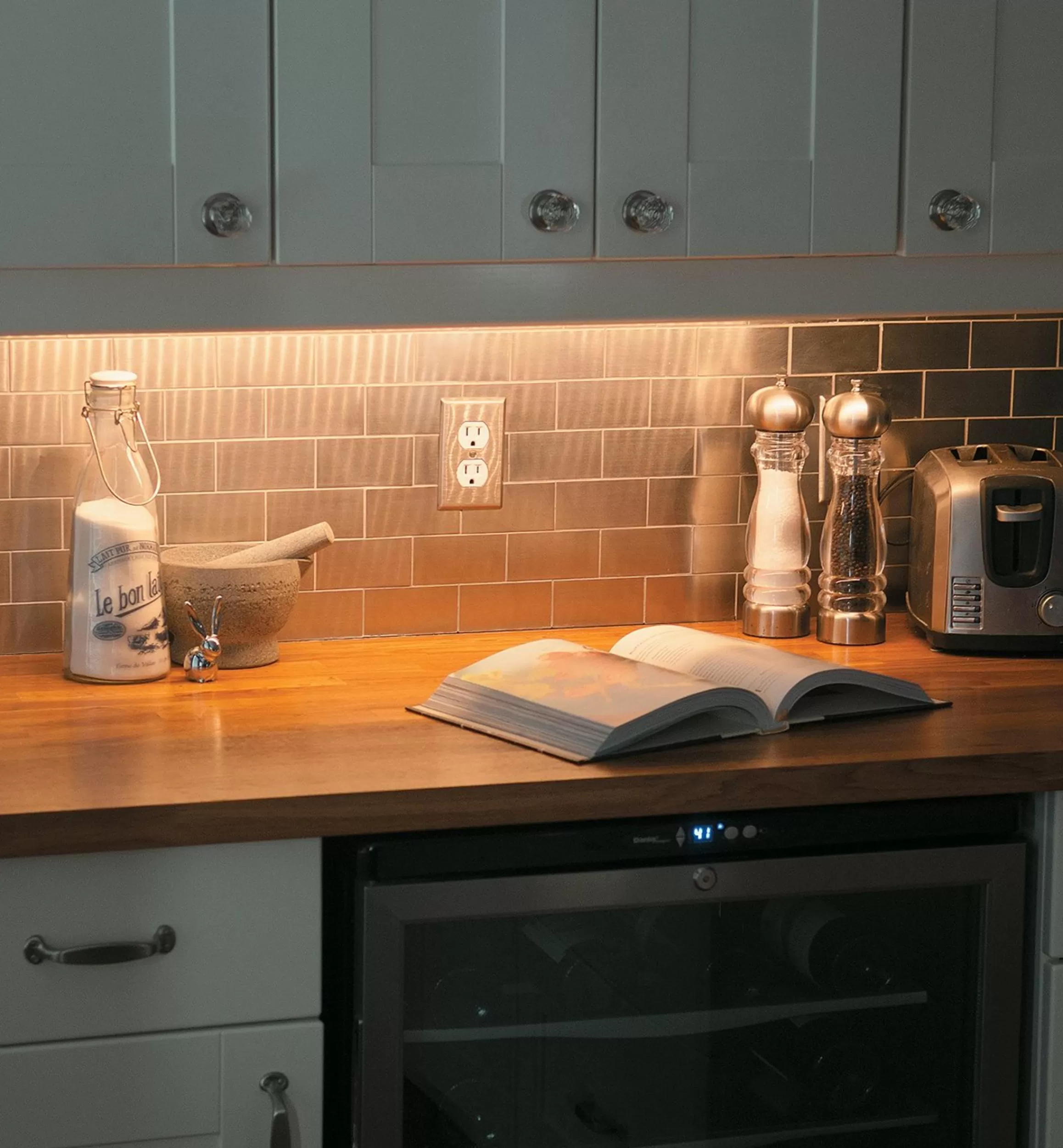Lee Valley Flush-Mount Channels For LED Tape Lighting