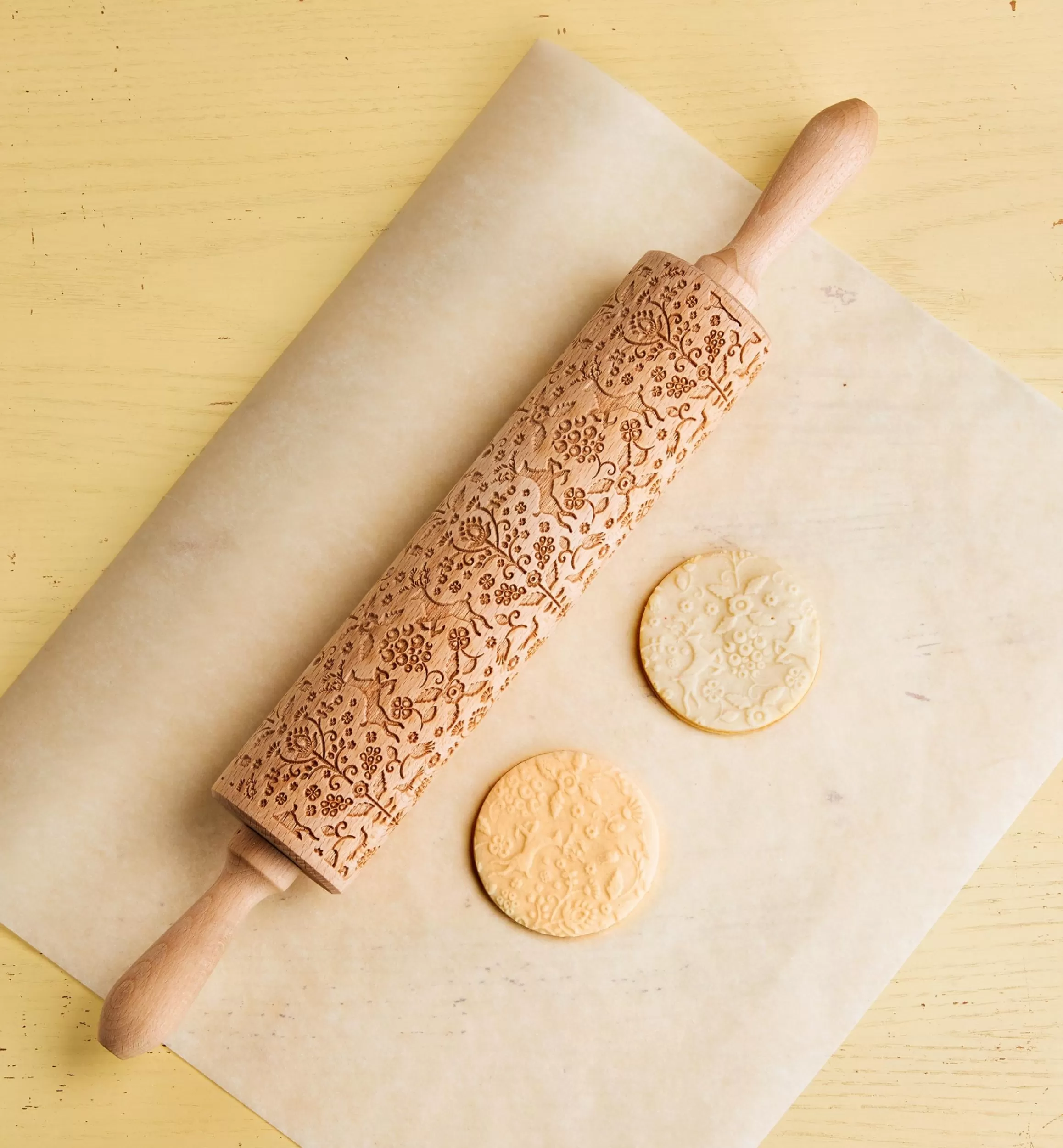 Lee Valley Folklore Embossing Rolling Pin