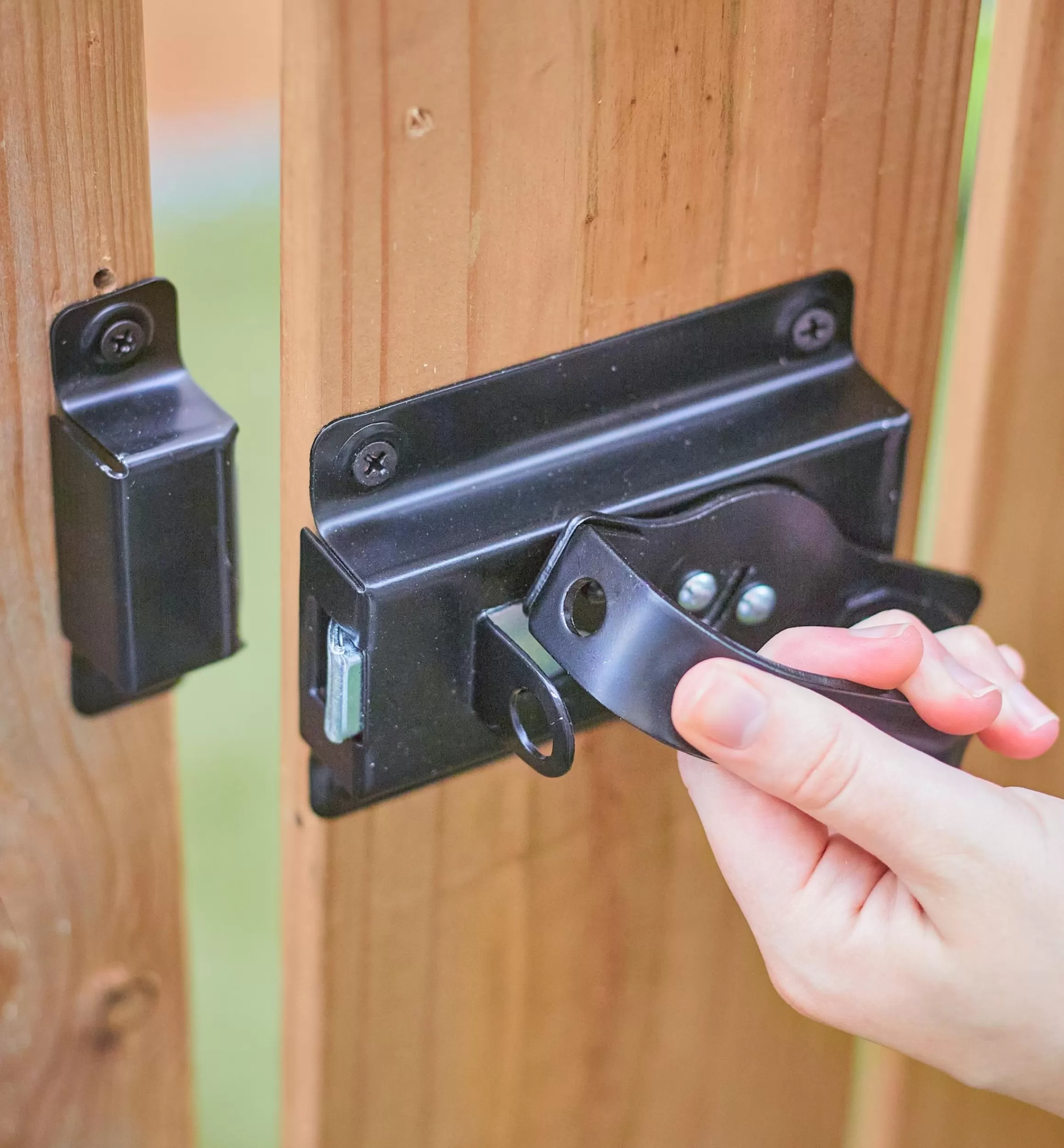 Lee Valley Gate Turn-Handle Latch