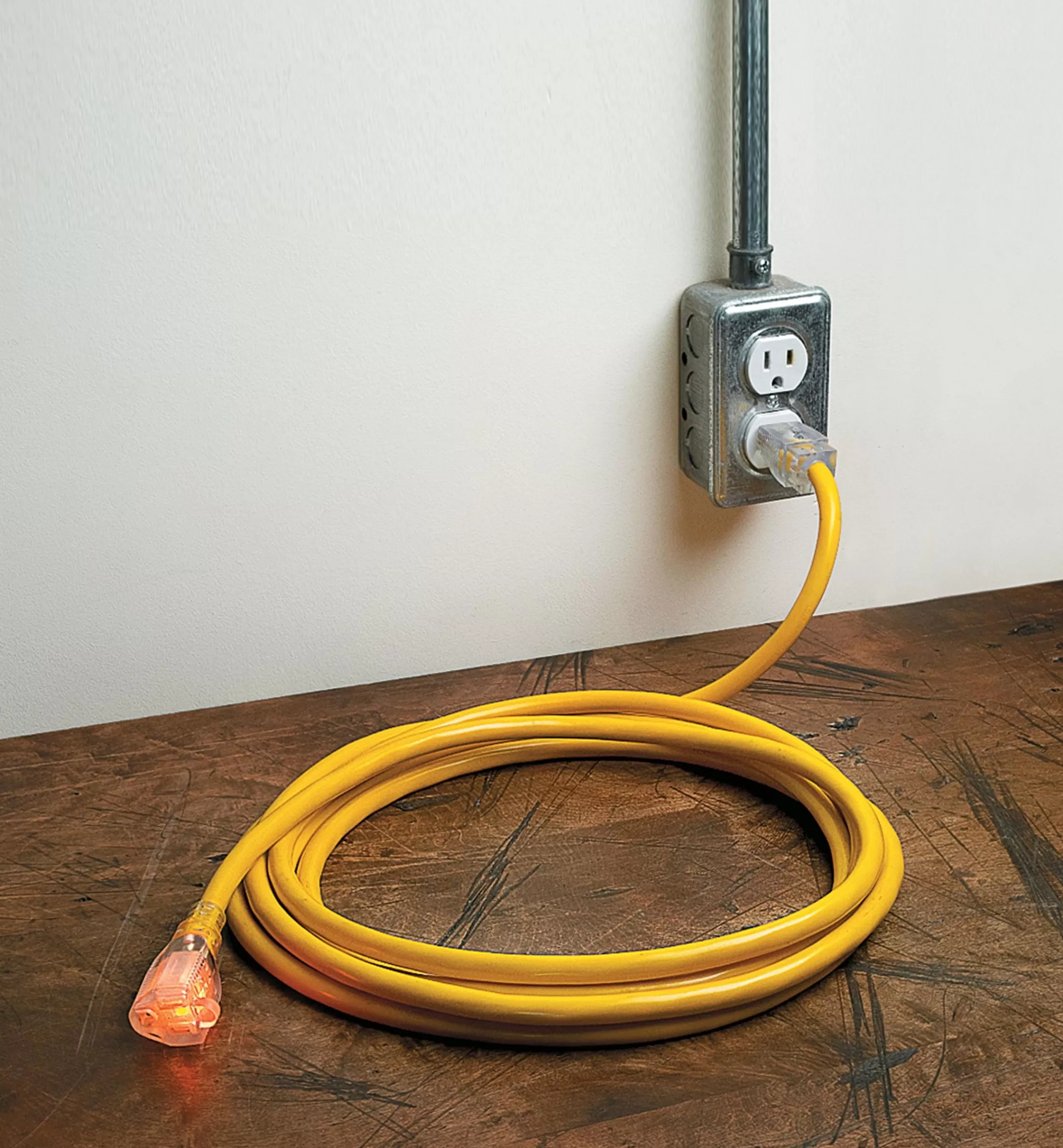 Lee Valley 15' Heavy-Duty 12 Gauge Extension Cord