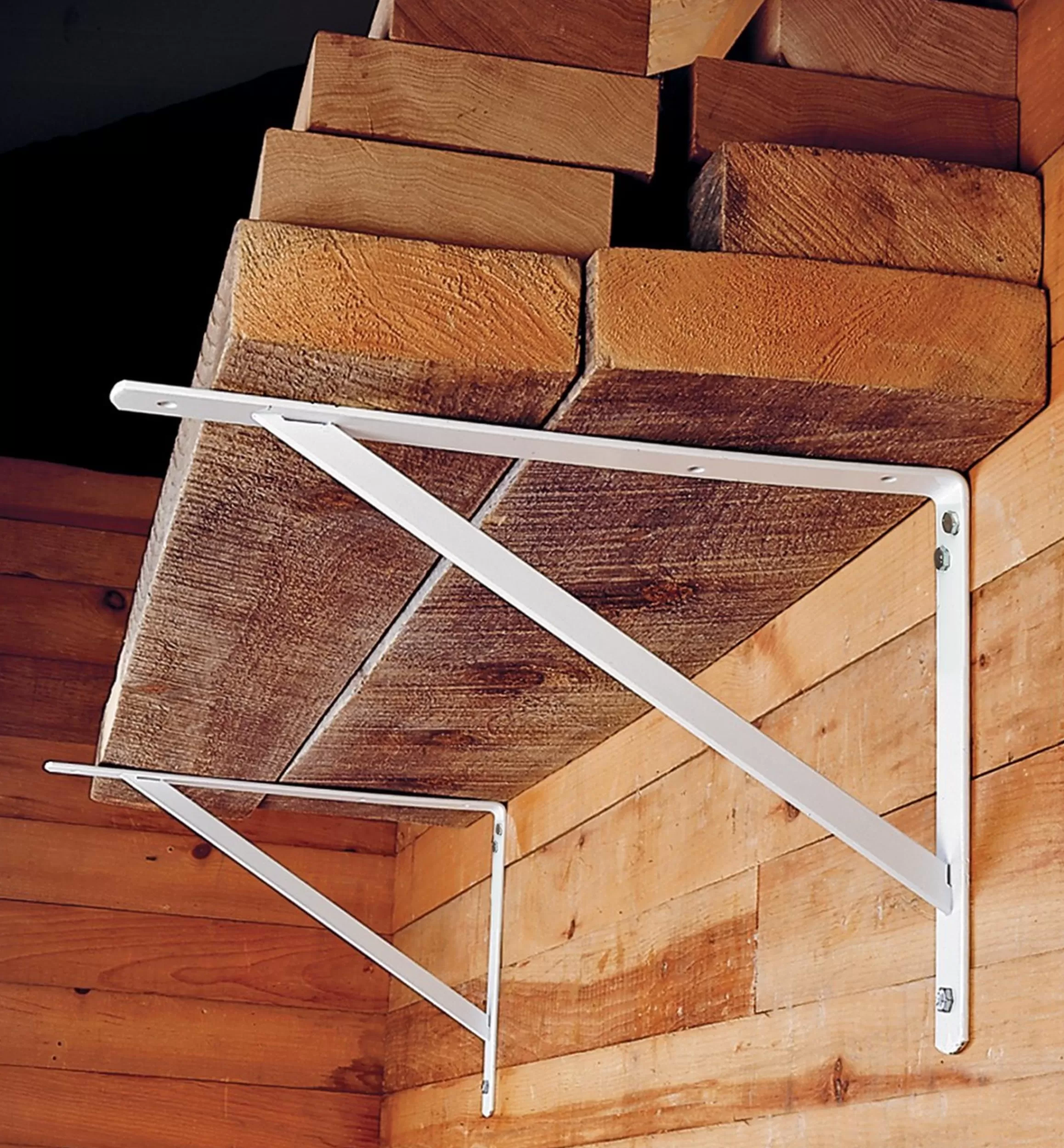 Lee Valley Heavy-Duty Shelf Brackets