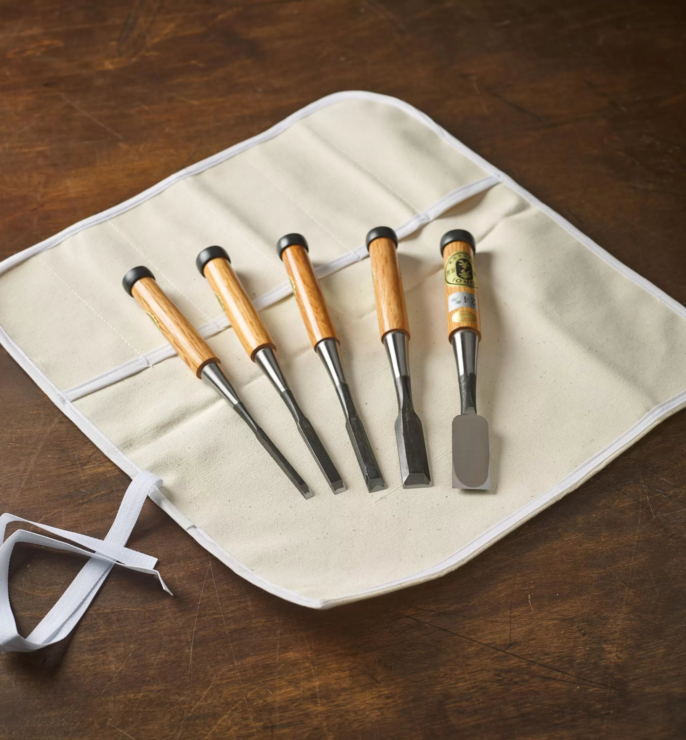 Lee Valley Japanese Bevel-Edge Chisels