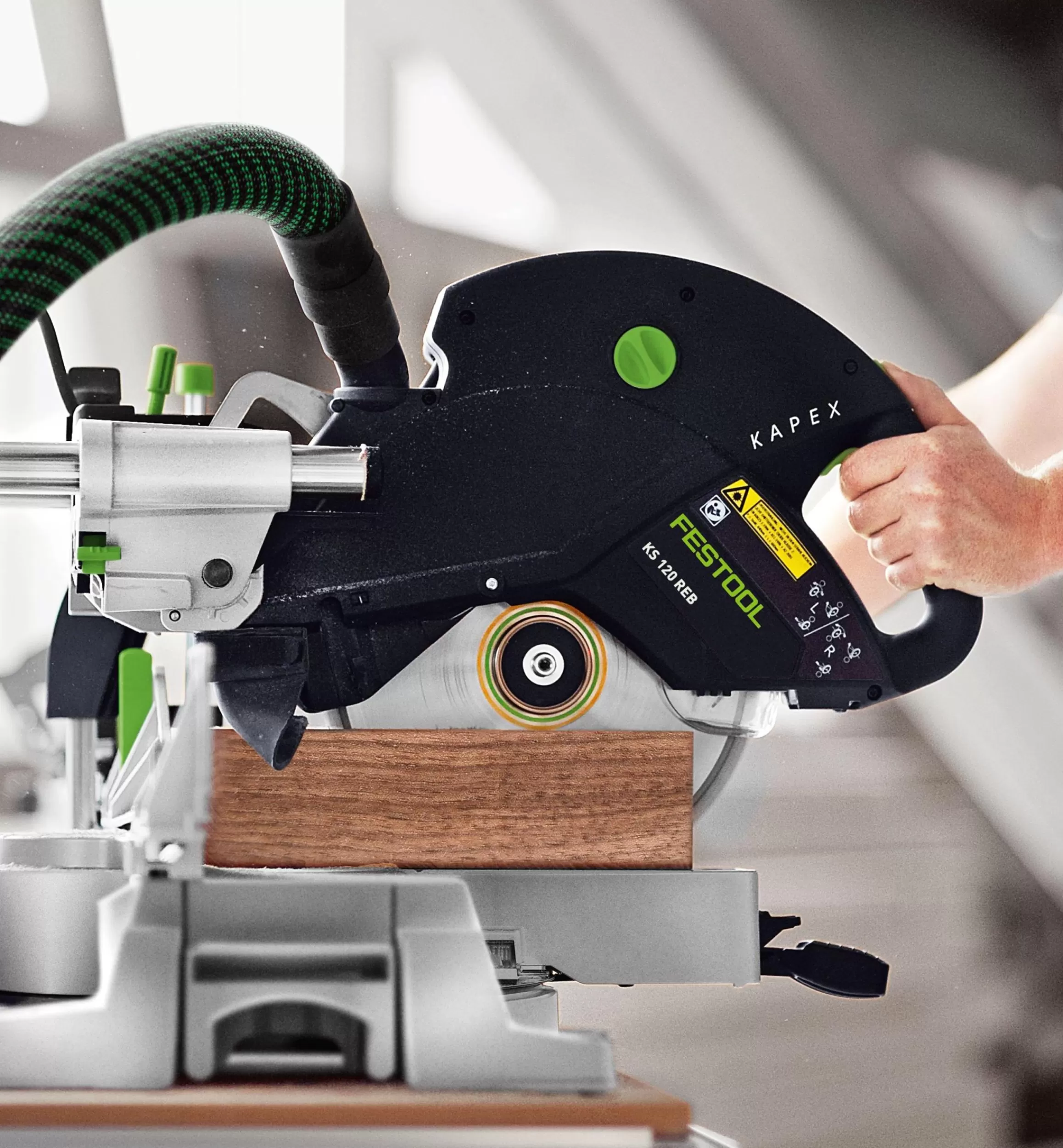 Lee Valley Kapex KS 120 REB Sliding Compound Miter Saw