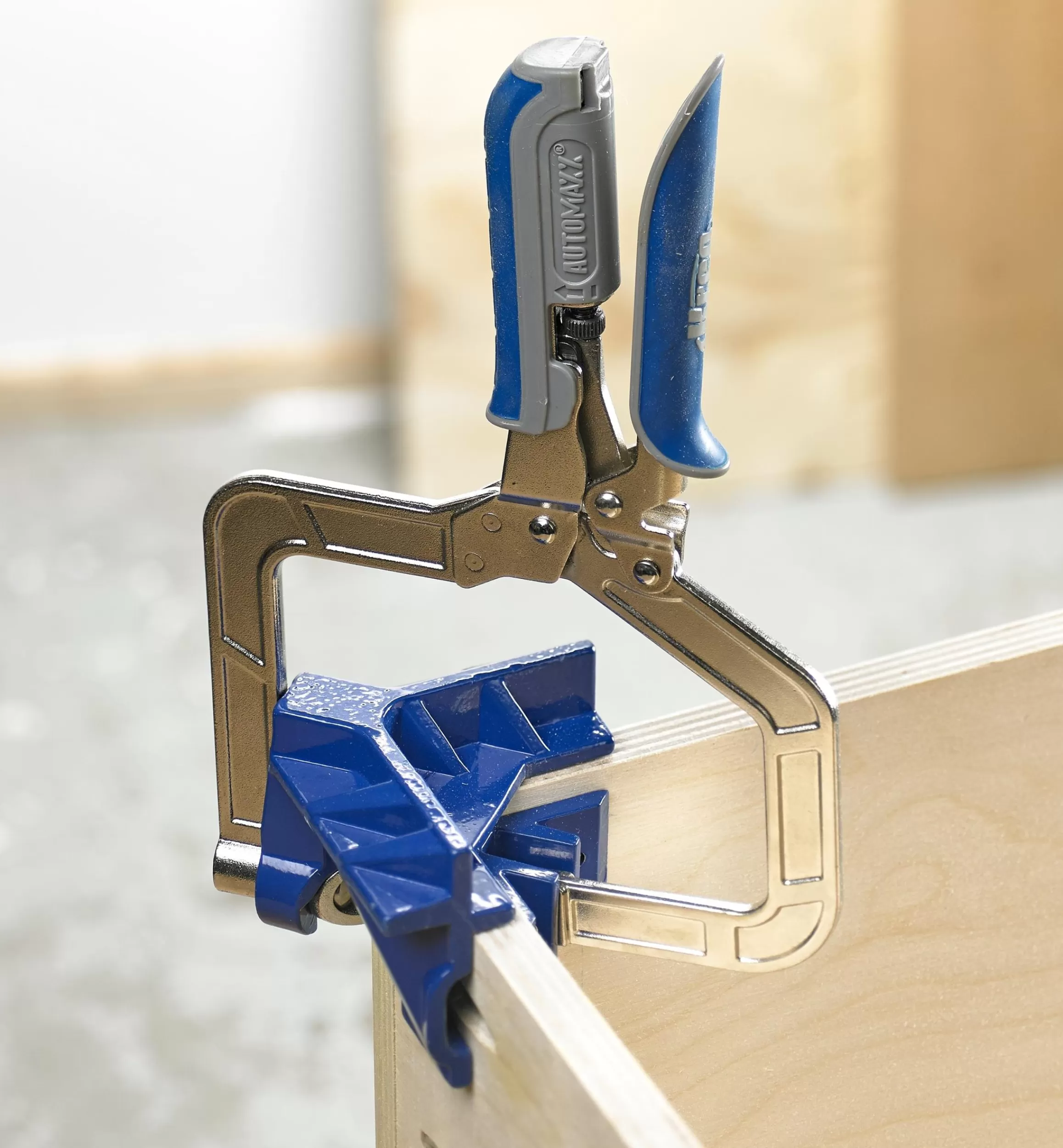 Lee Valley Kreg Corner Clamp