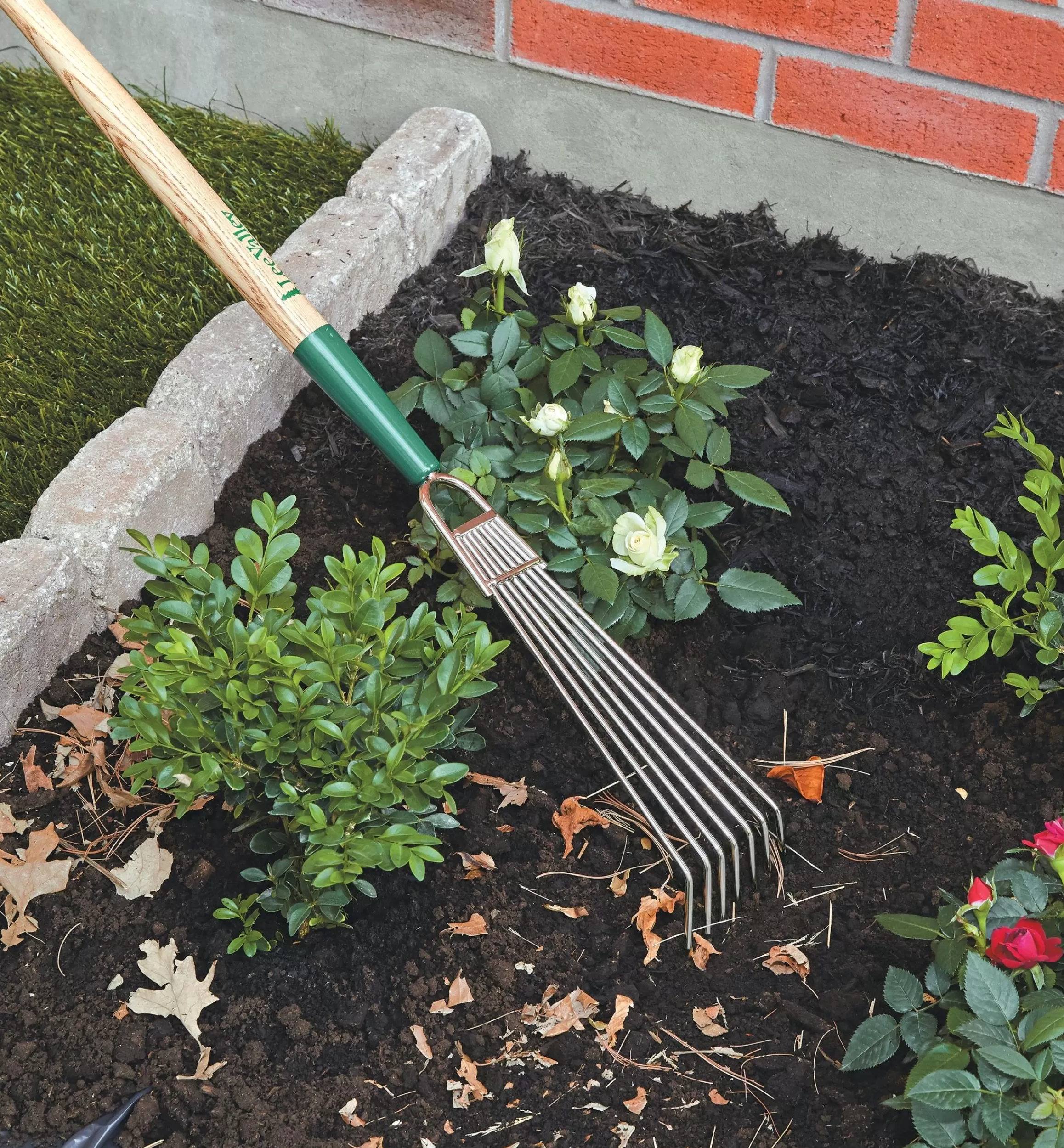 Lee Valley Bed Rake