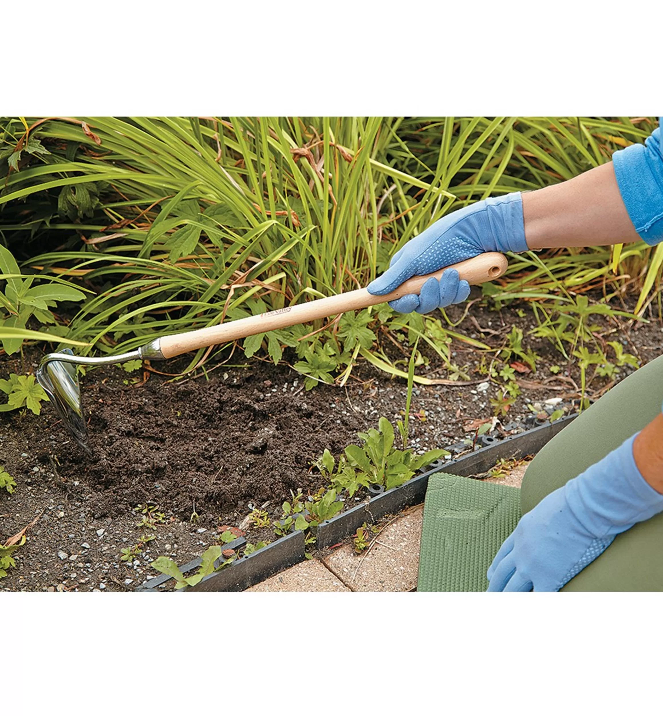 Lee Valley Mid-Length Trenching Hoe
