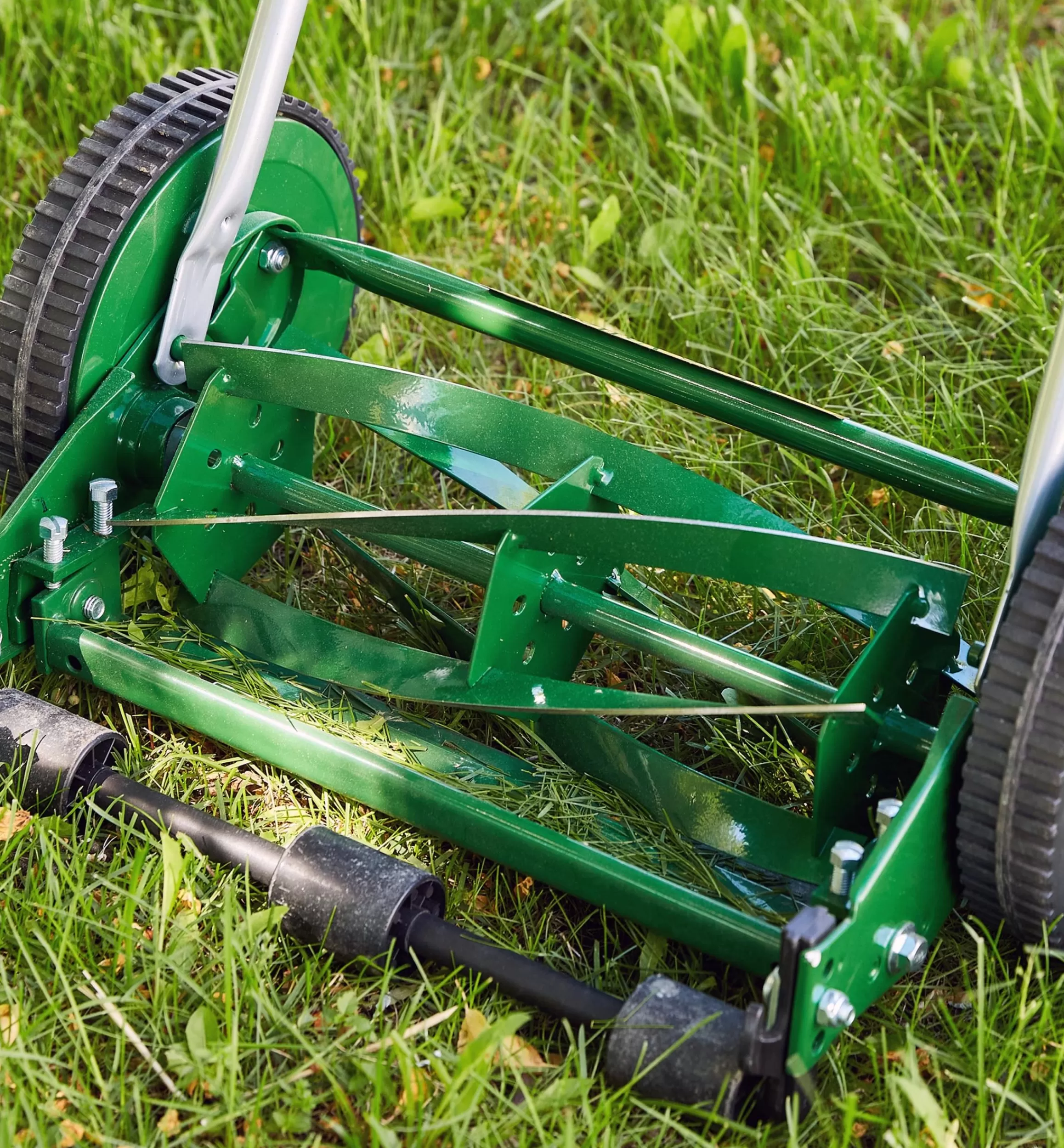 Lee Valley Reel Mowers