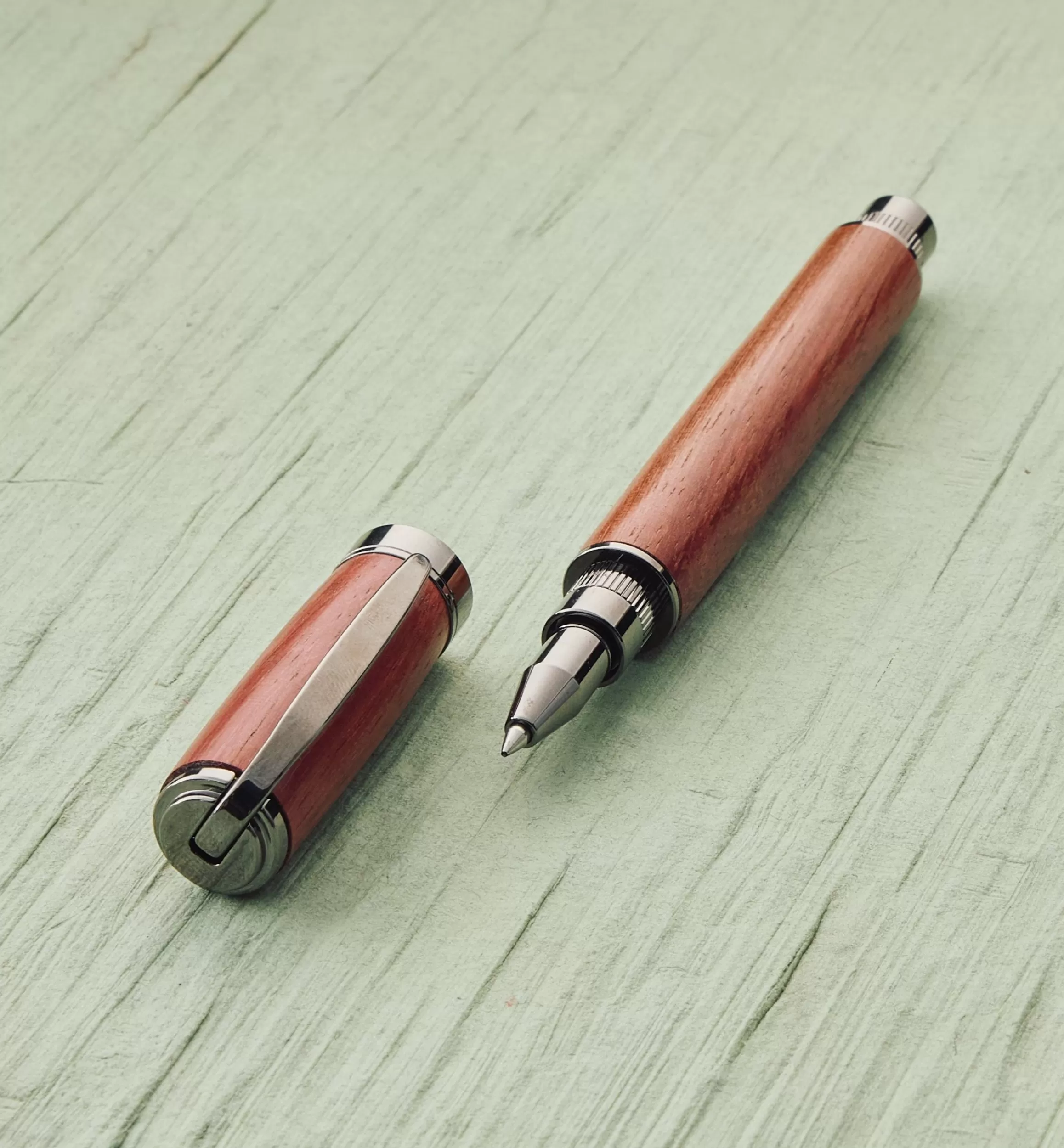 Lee Valley Magnetic Graduate Rollerball Pen Hardware