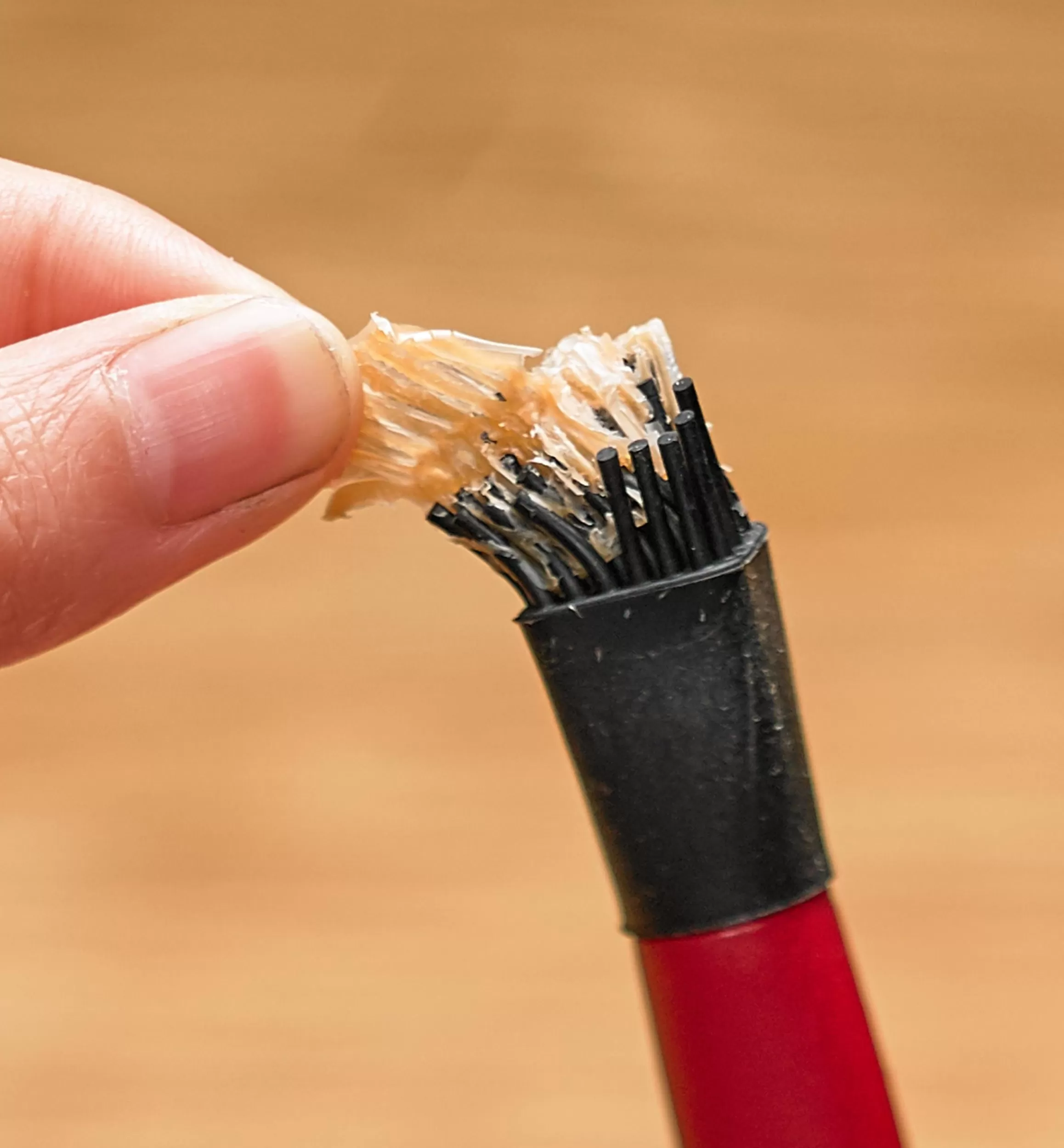 Lee Valley Narrow Silicone Glue Brush