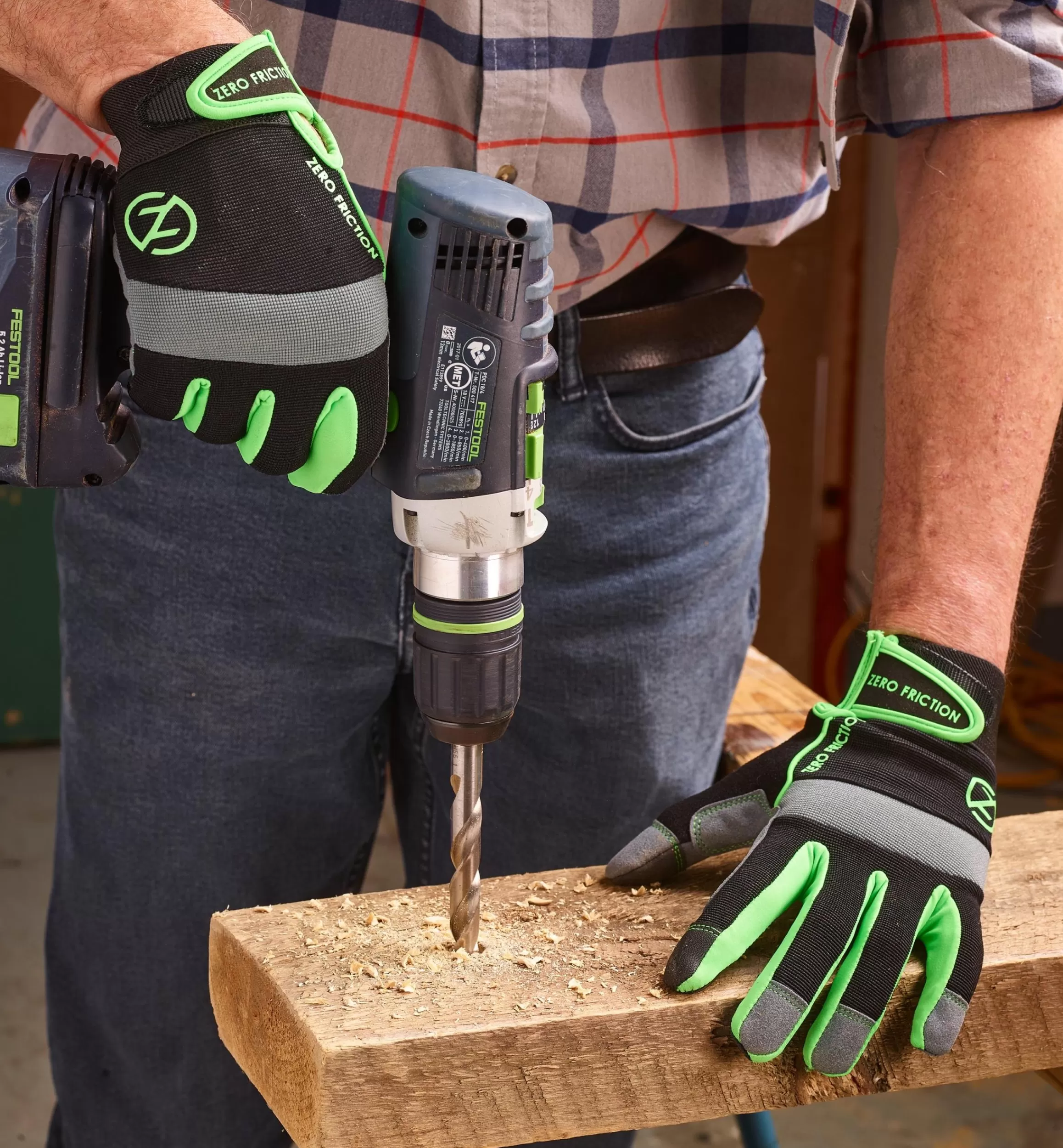Lee Valley 3 Pairs Of Universal-Fit Ultra-Suede Gloves