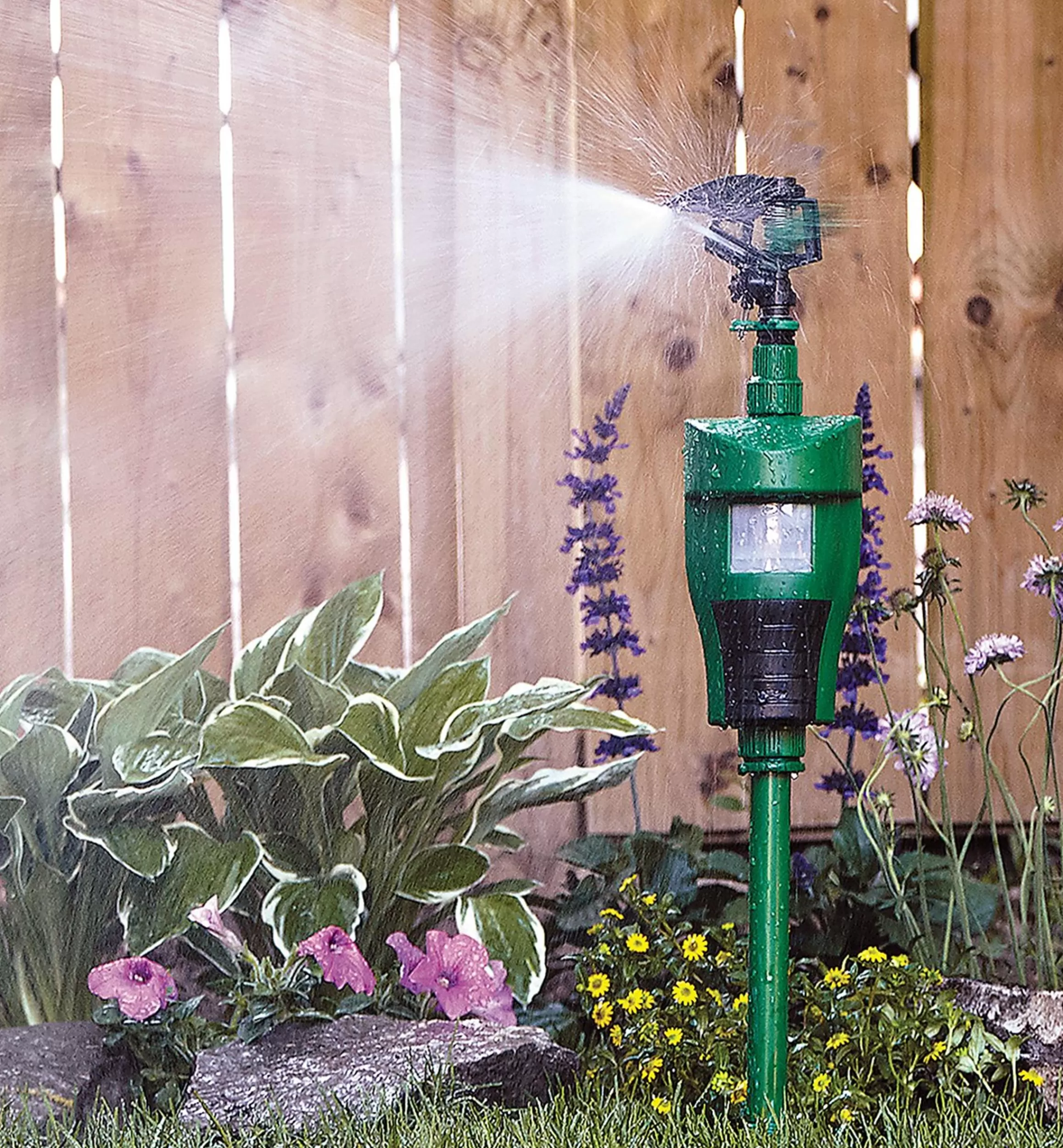 Lee Valley Pest-Deterring Jet Sprayer