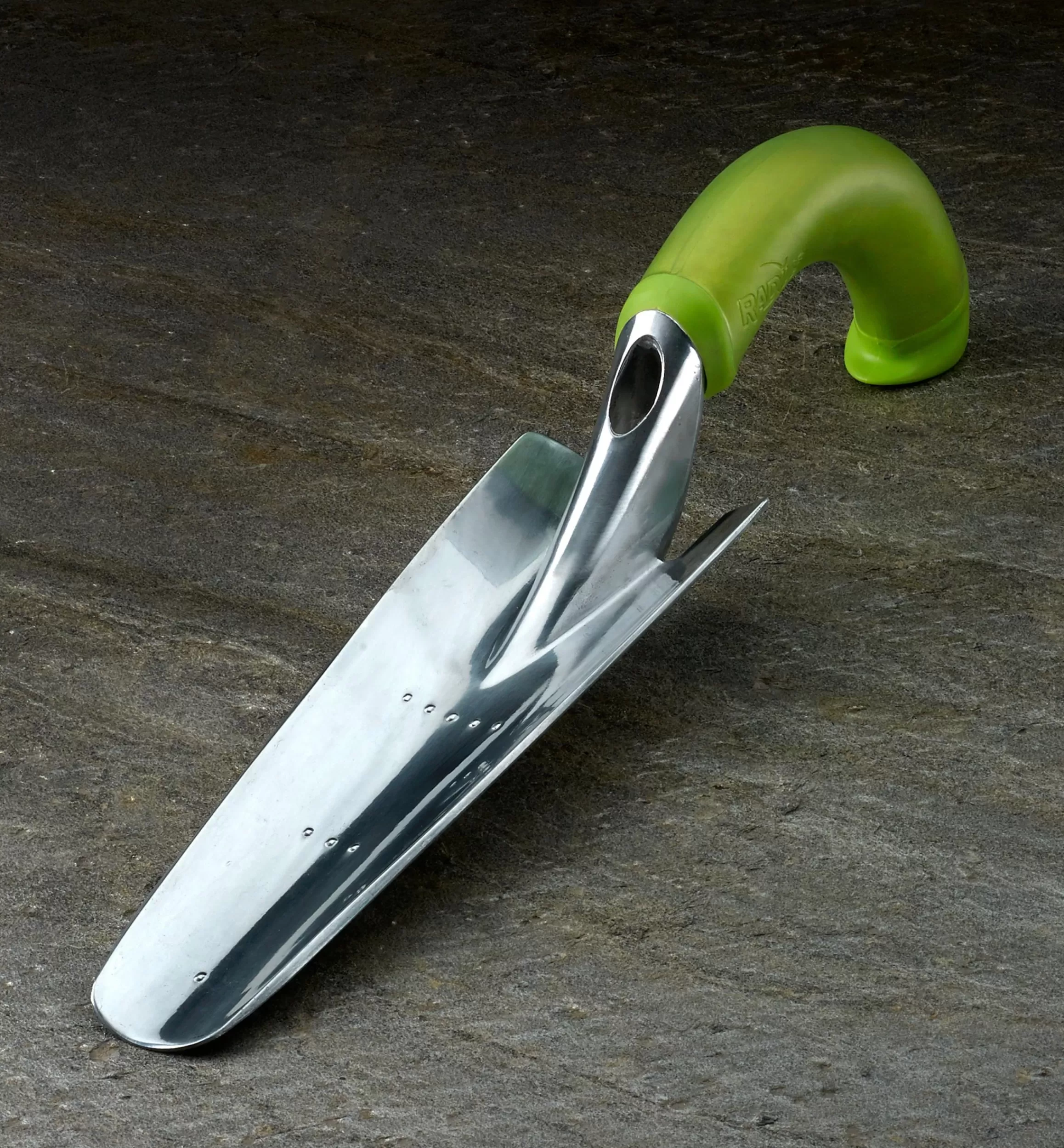 Lee Valley Radius Ergonomic Bulb Trowel