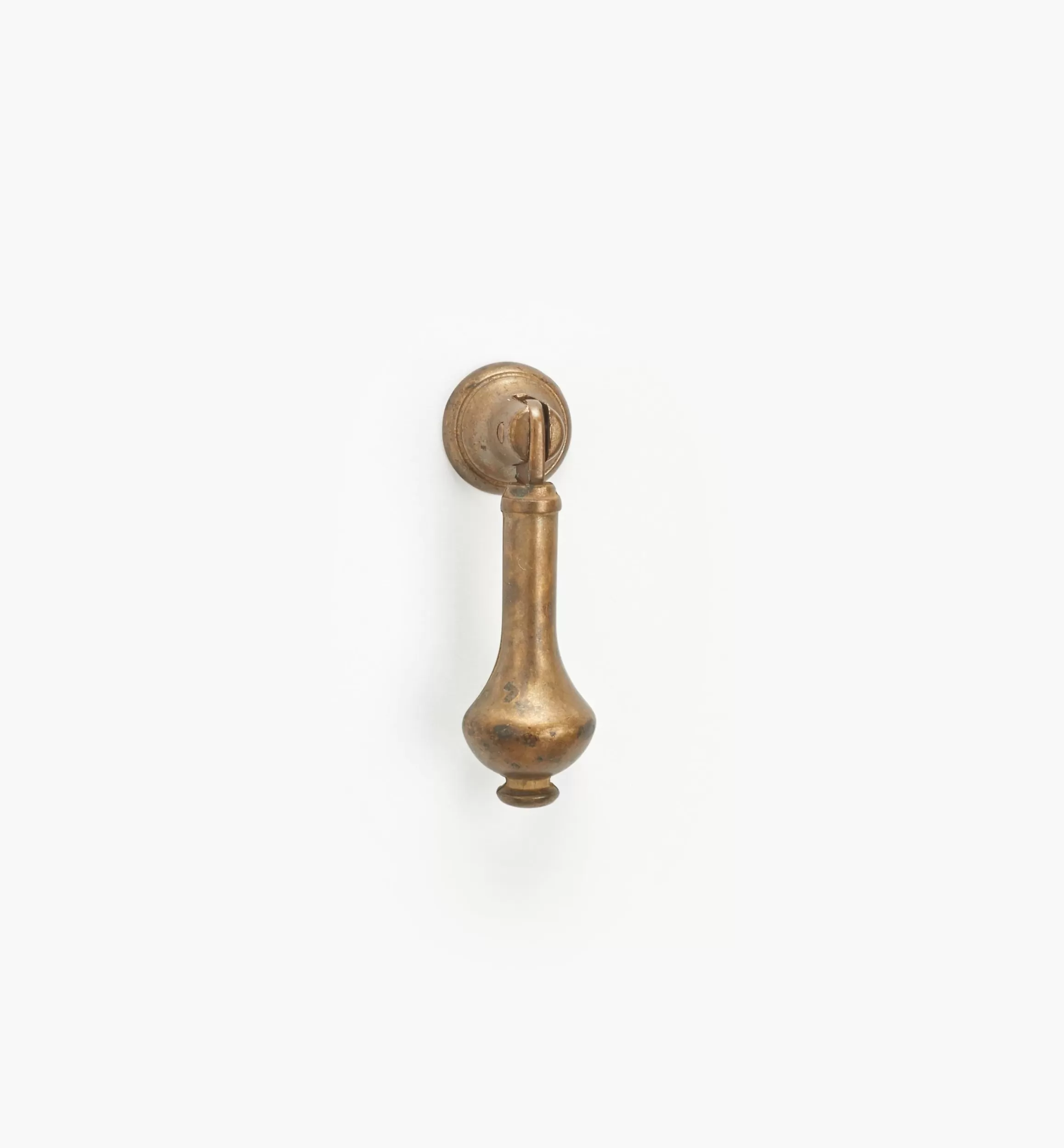 Lee Valley Regency Drop Pulls