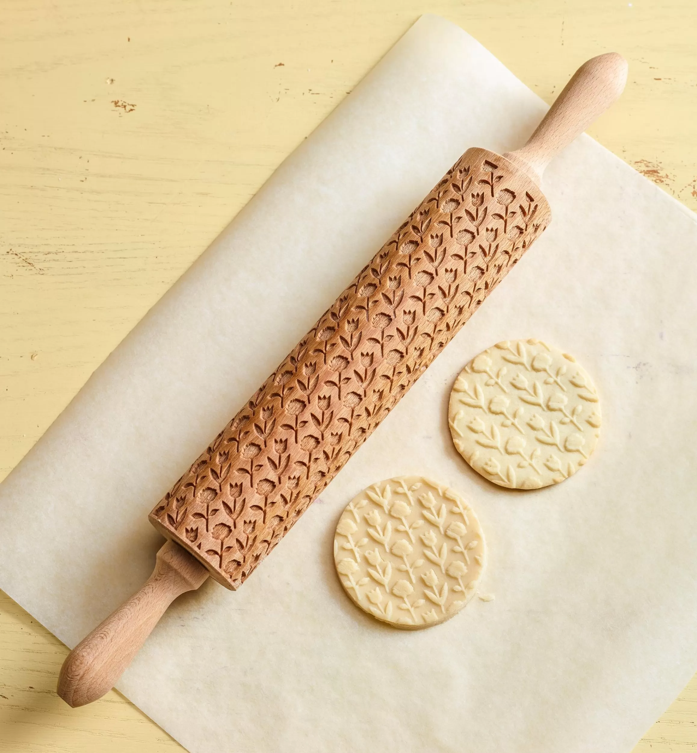 Lee Valley Roses & Tulips Embossing Rolling Pin
