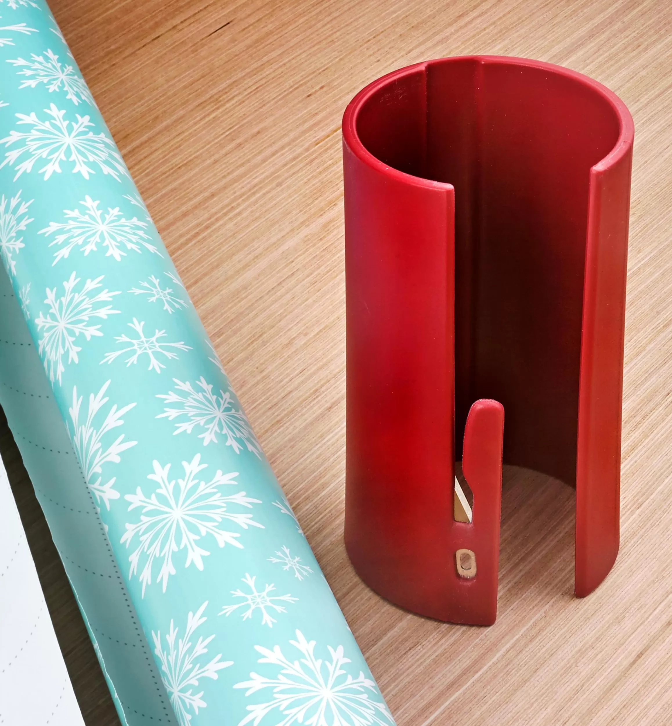 Lee Valley Sliding Gift-Wrap Cutter