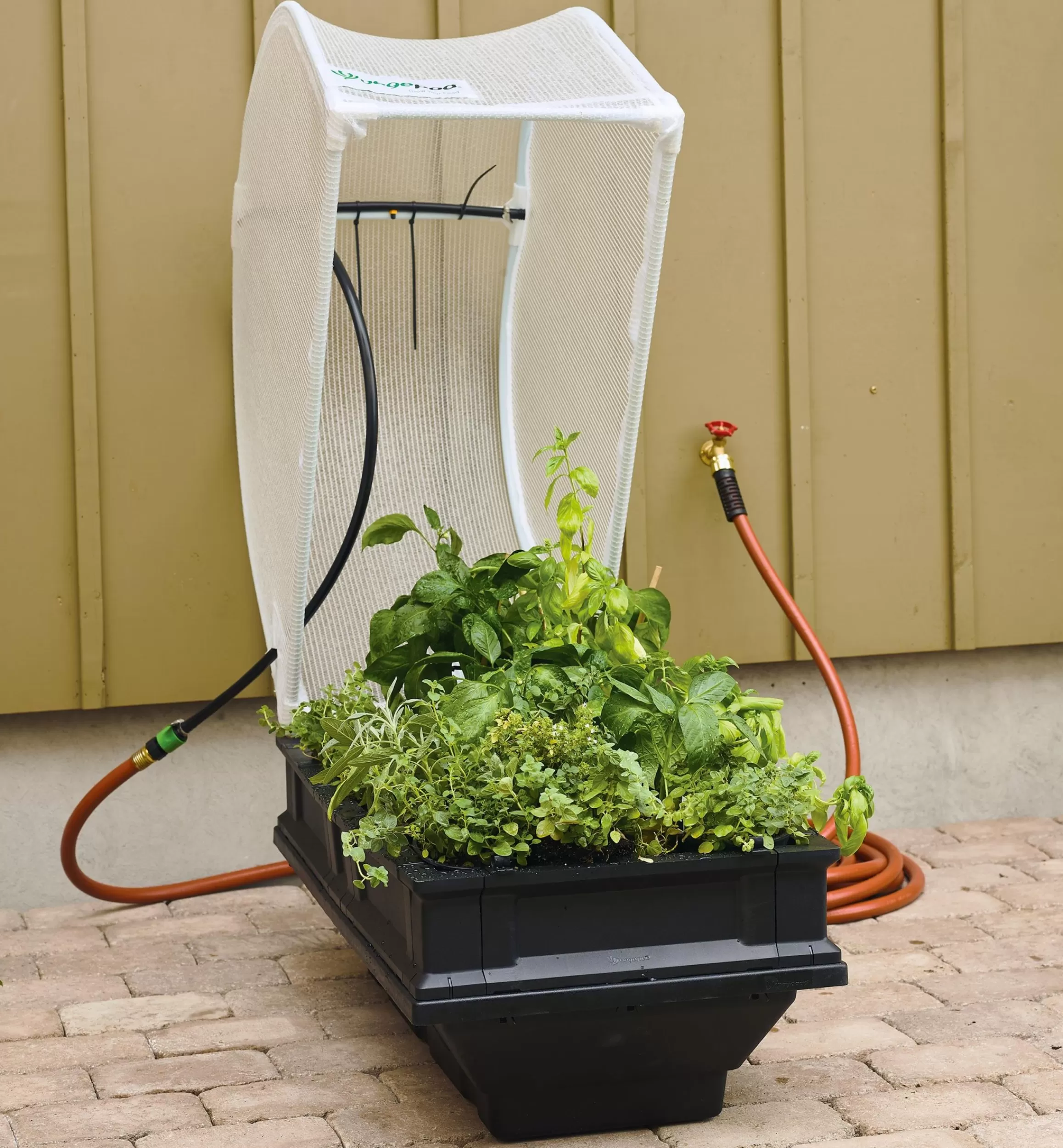 Lee Valley Small Vegepod Container Garden