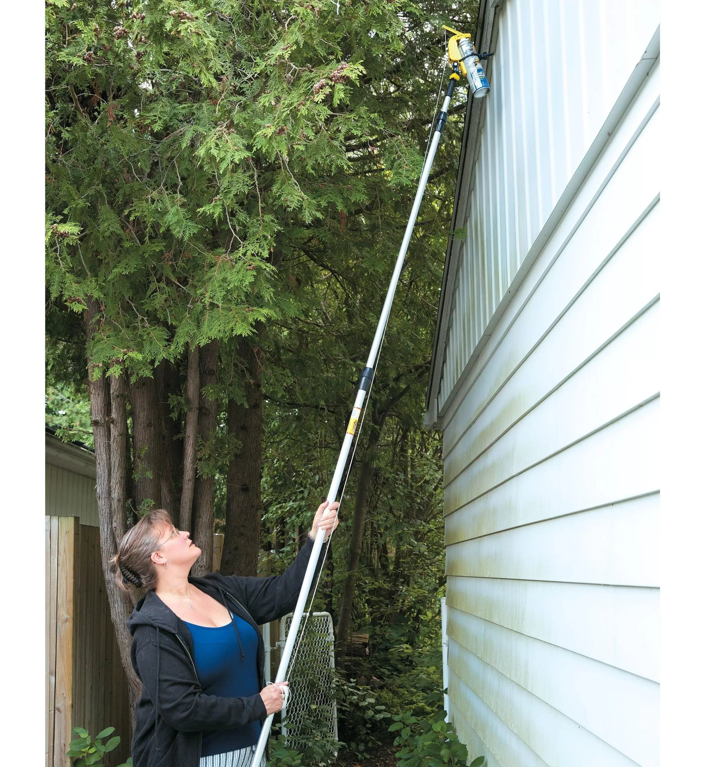 Lee Valley Spray-Can Pole Adapter