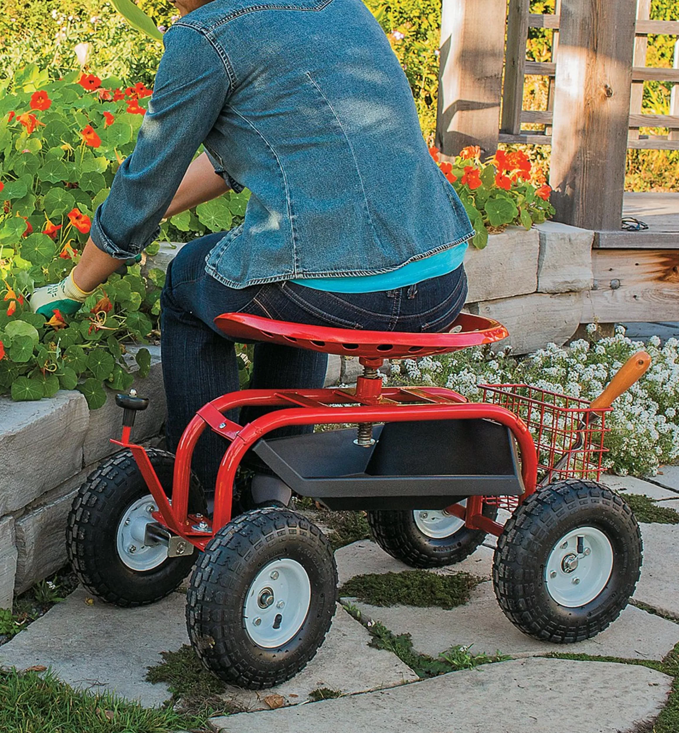 Lee Valley Steerable Rolling Seat With Tool Tray