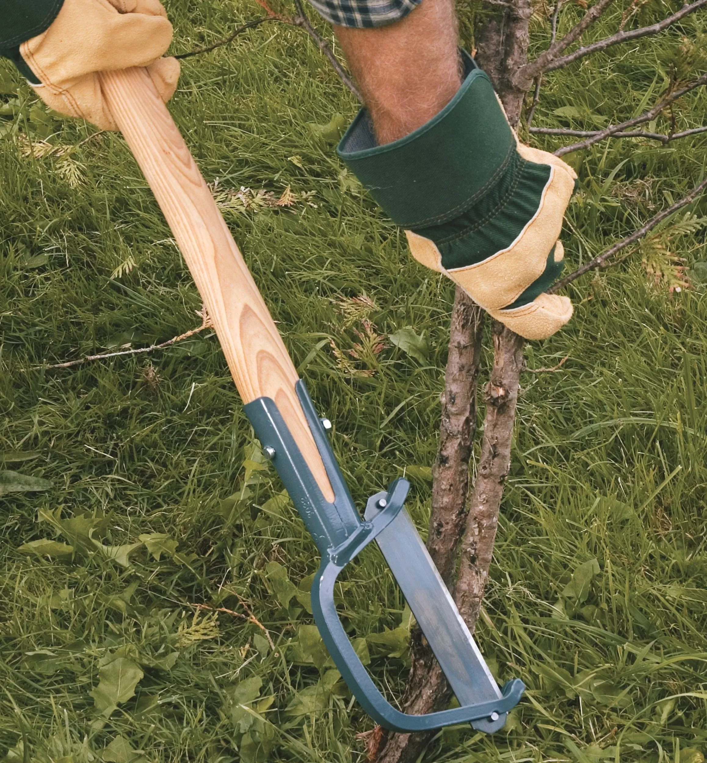 Lee Valley Swedish Clearing Axe