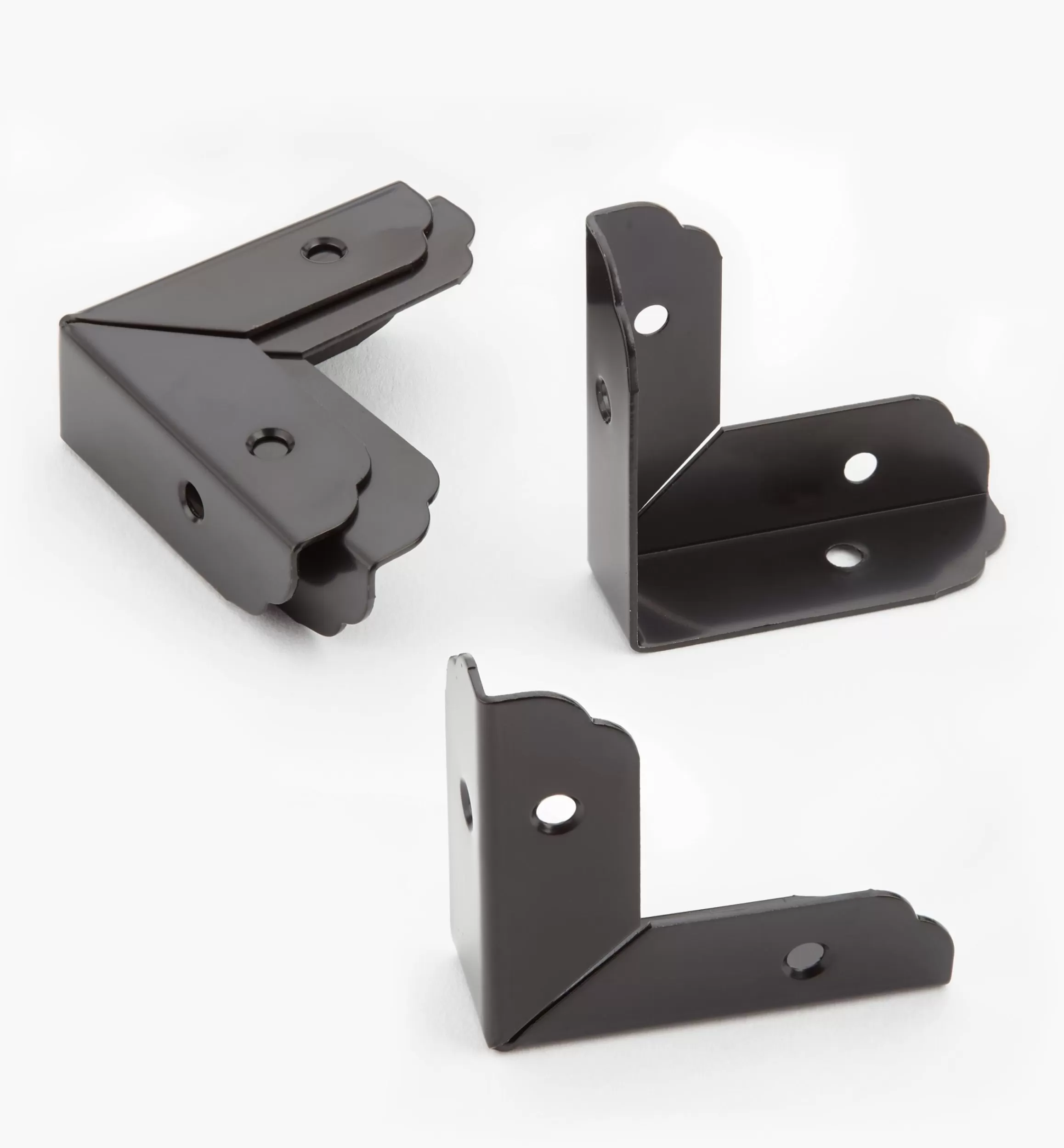 Lee Valley Tansu Fancy Heavy-Duty Corners