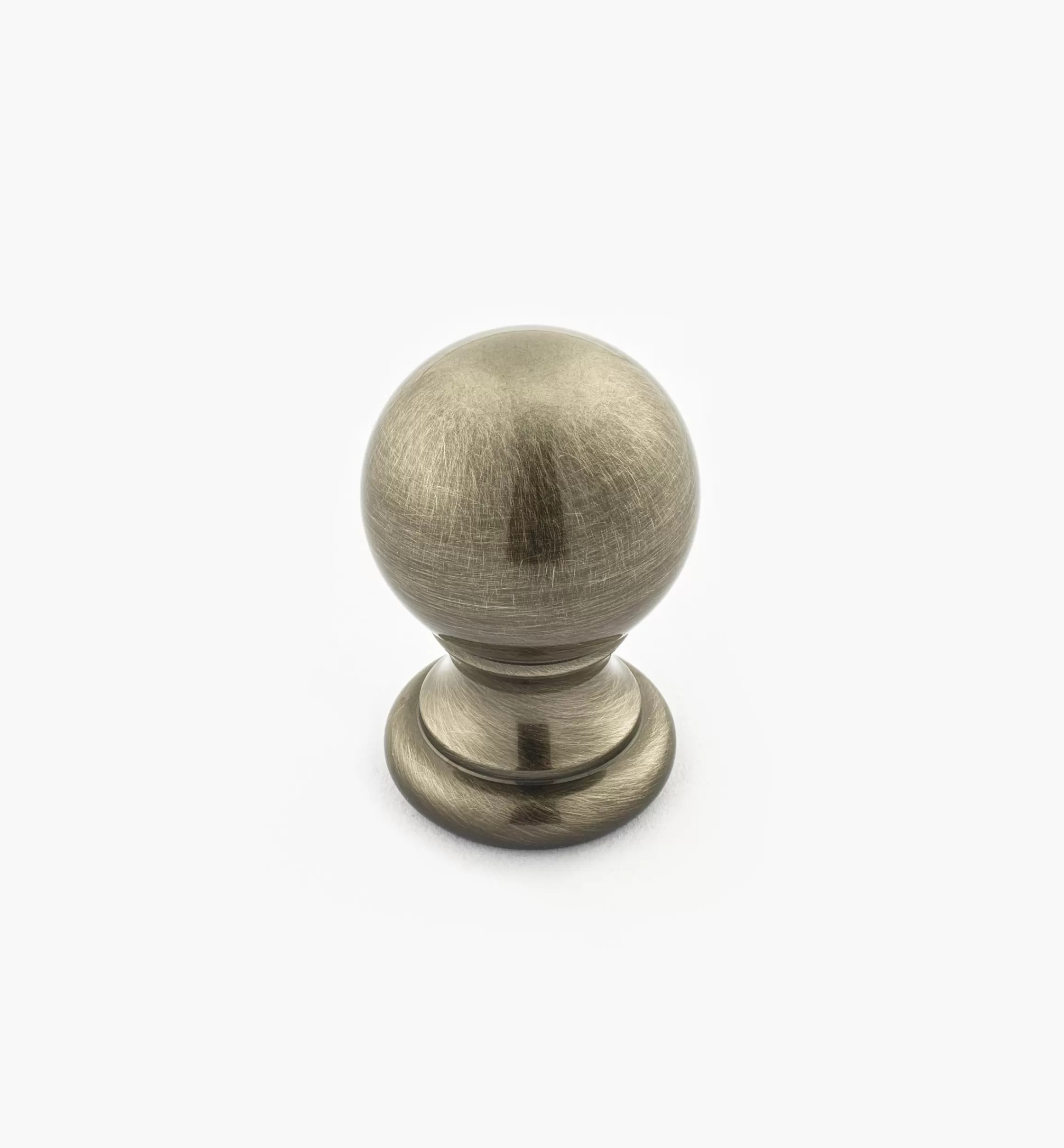 Lee Valley Turned Brass Ball Knobs