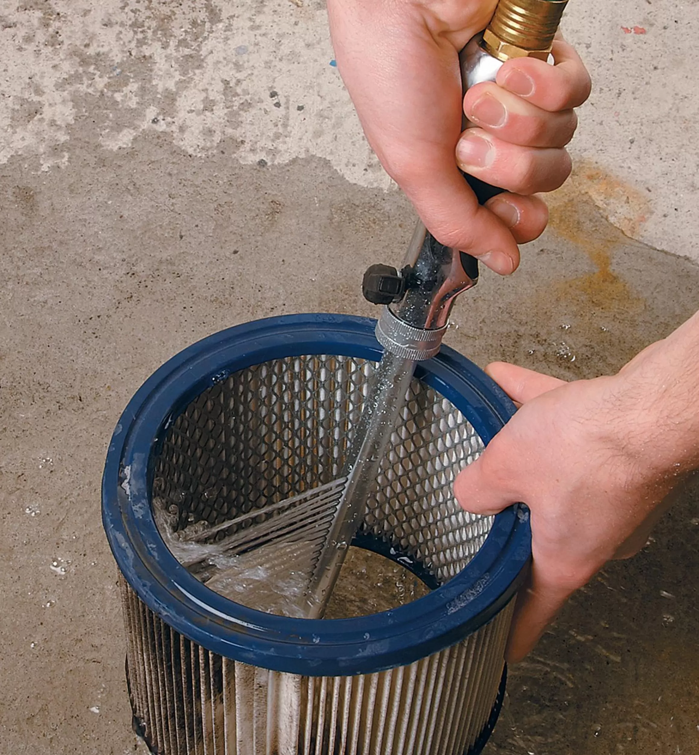 Lee Valley Vacuum Filter Cleaning Wand