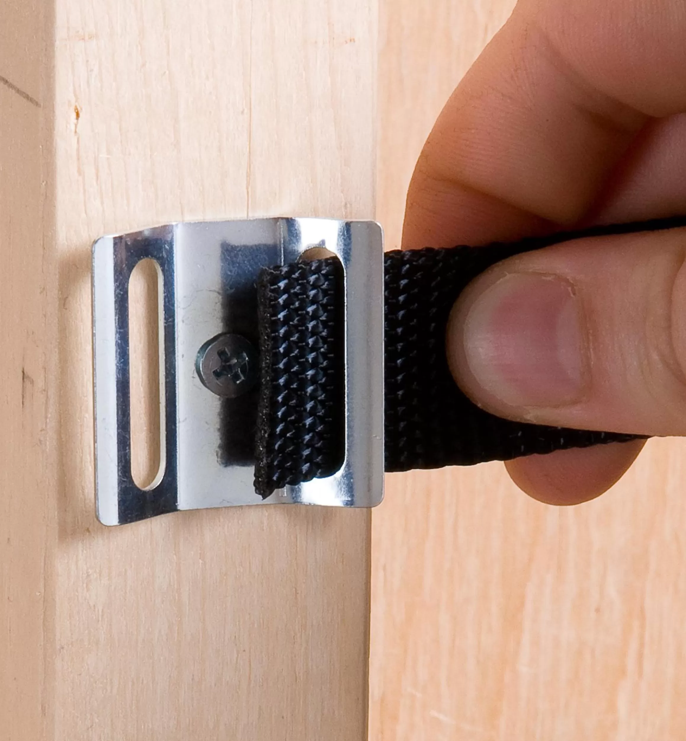 Lee Valley Wall-Mount Storage Bracket