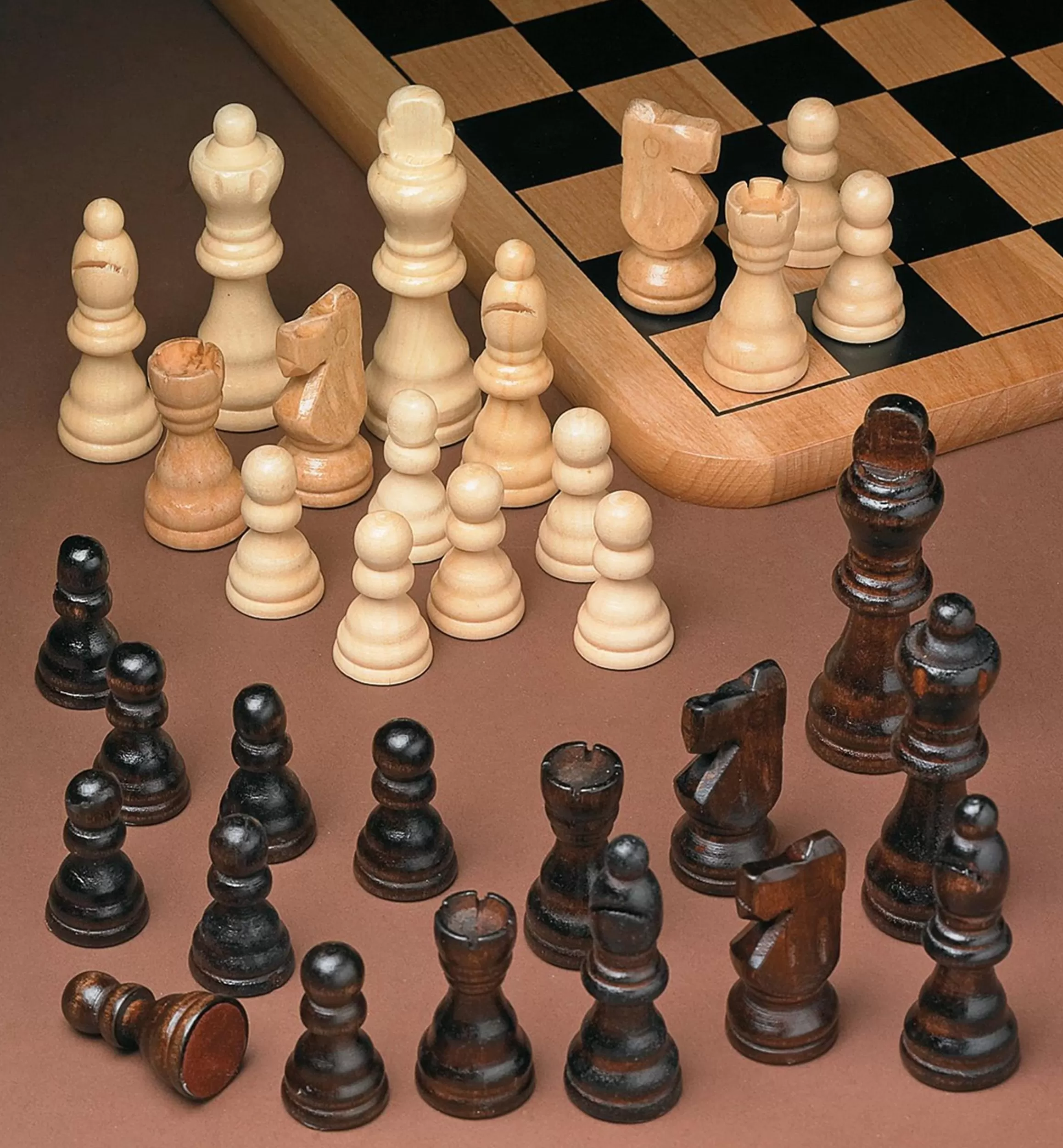 Lee Valley Wooden Chess Pieces