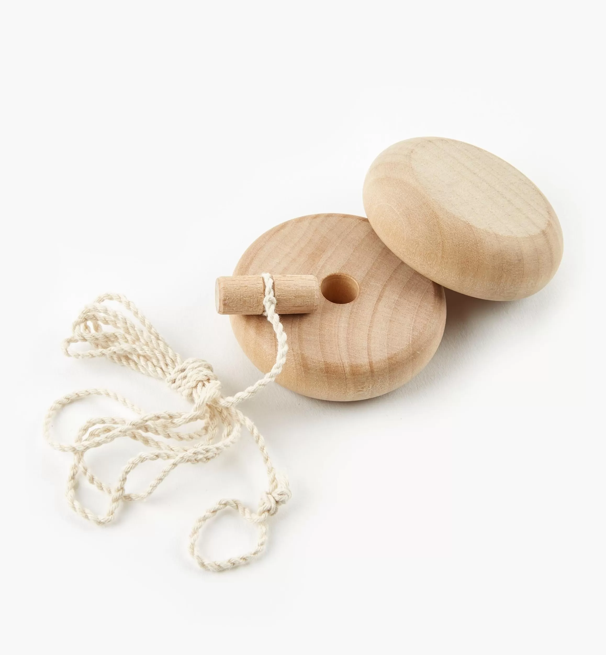 Lee Valley Wooden Yo-Yo Kit